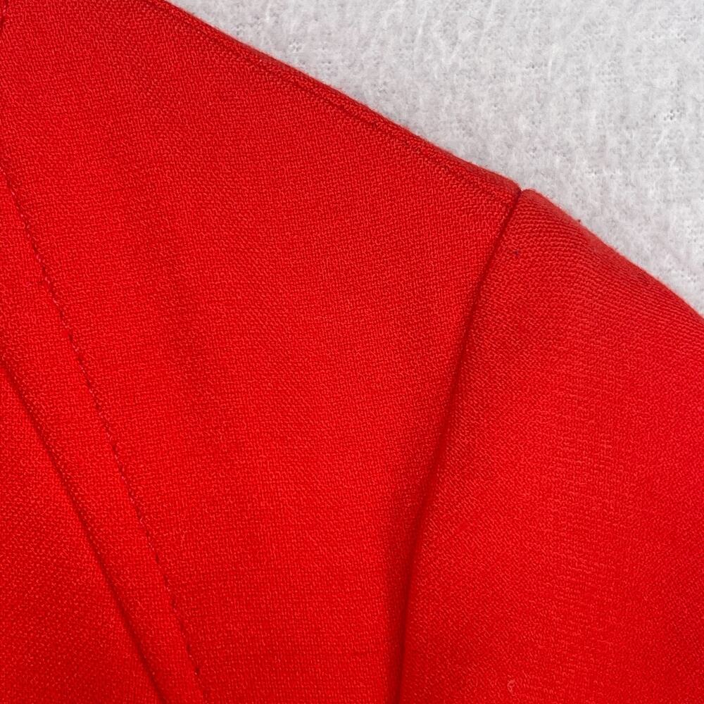 TRINA TURK Dress 2 Silvia Sheath Mini Crepe V-Neck Slit 3/4 Sleeve Red - Picture 7 of 14